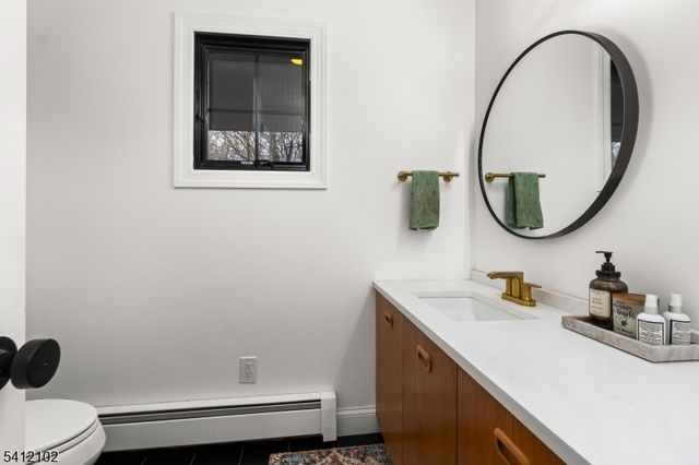 123 W Valley Brook Rd, Washington Twp., NJ 07830