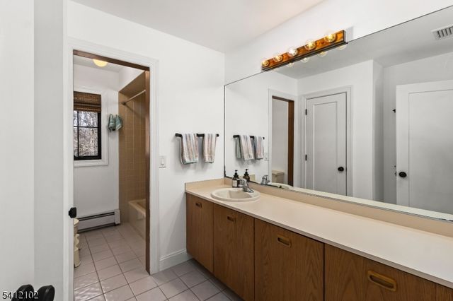 123 W Valley Brook Rd, Washington Twp., NJ 07830