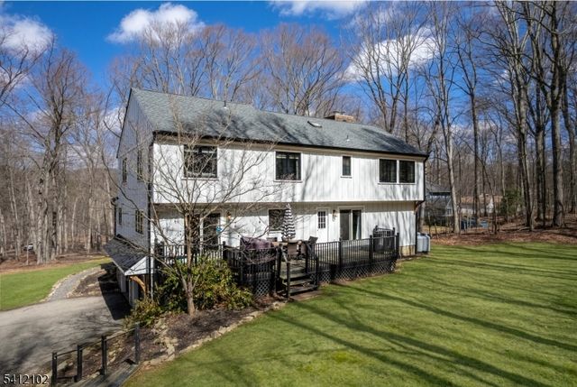 123 W Valley Brook Rd, Washington Twp., NJ 07830