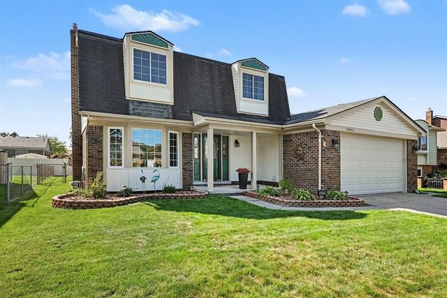 15412 Dominic Street, Clinton Township, MI 48038