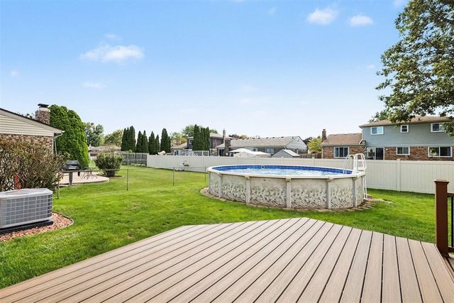 15412 Dominic Street, Clinton Township, MI 48038