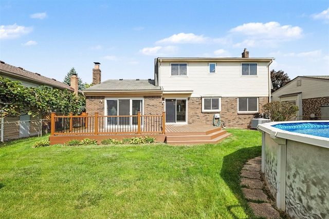 15412 Dominic Street, Clinton Township, MI 48038