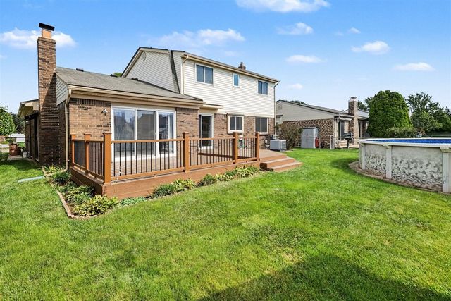 15412 Dominic Street, Clinton Township, MI 48038