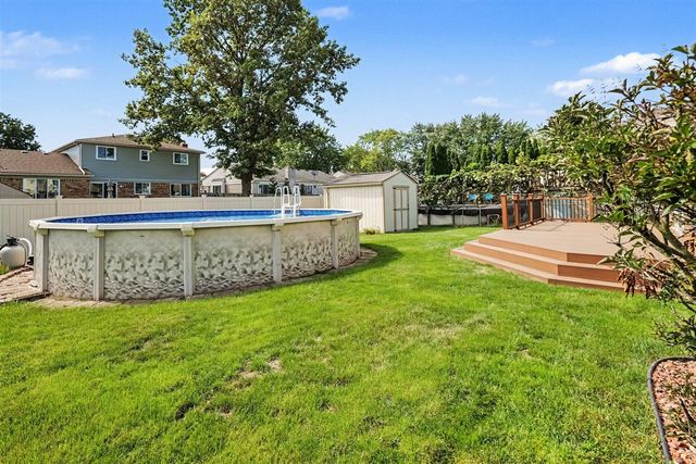 15412 Dominic Street, Clinton Township, MI 48038