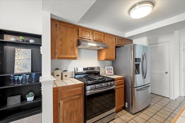 2392 N Main Street E, Salinas, CA 93906