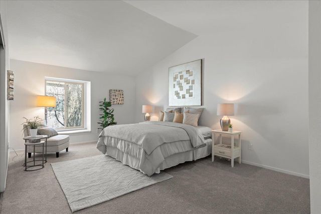 2392 N Main Street E, Salinas, CA 93906