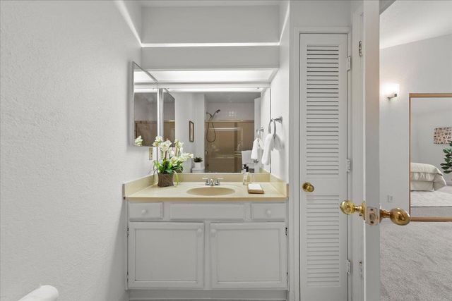 2392 N Main Street E, Salinas, CA 93906