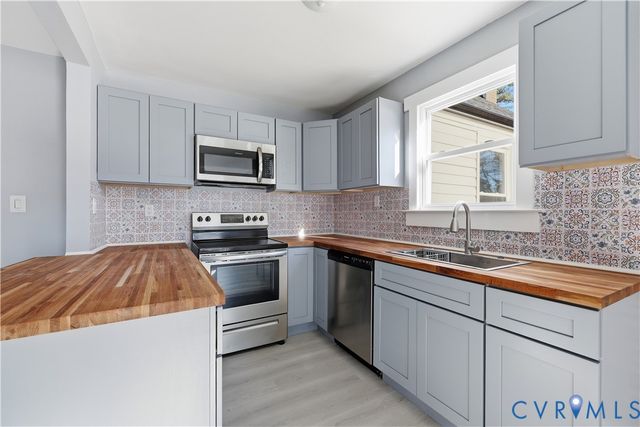 1770 Arch St, Petersburg, VA 23805