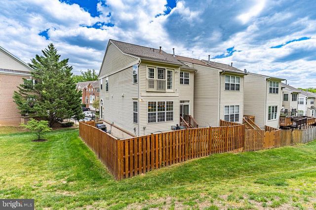 5736 GOVERNORS POND CIR, Alexandria, VA 22310