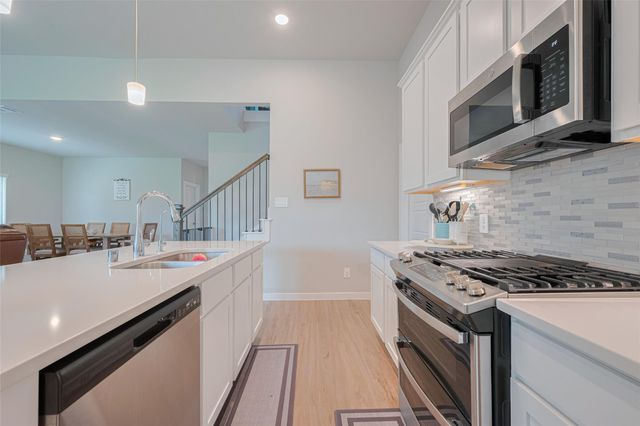 333 Flower Reed Court, Magnolia, TX 77354