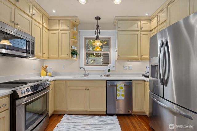 711 N Adams Street, Tacoma, WA 98406