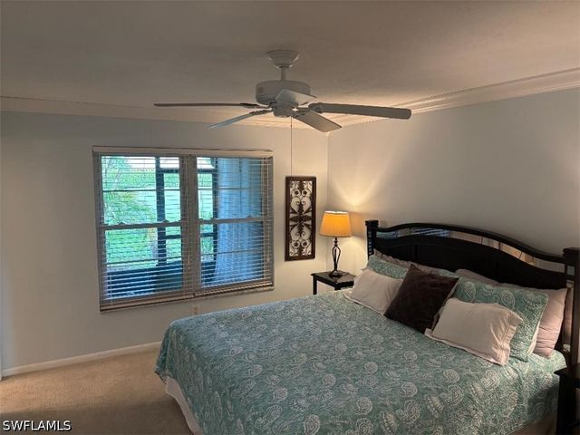 1051 Forest Lakes DR 21B, Naples, FL 34105