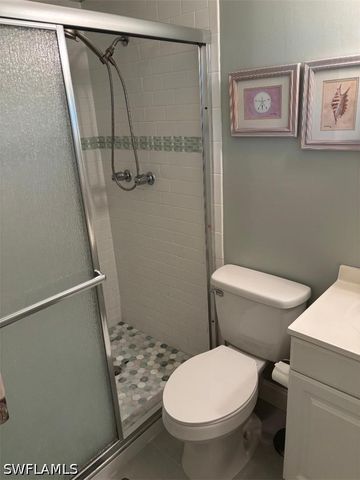 1051 Forest Lakes DR 21B, Naples, FL 34105