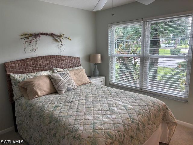 1051 Forest Lakes DR 21B, Naples, FL 34105