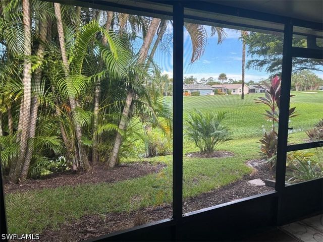 1051 Forest Lakes DR 21B, Naples, FL 34105