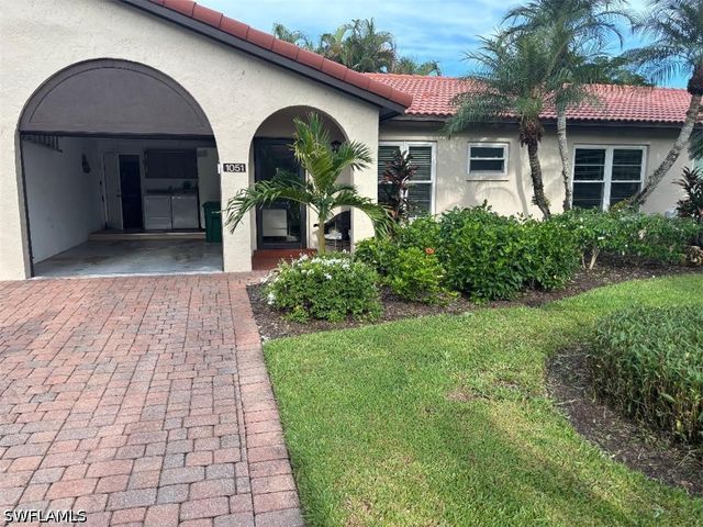 1051 Forest Lakes DR 21B, Naples, FL 34105