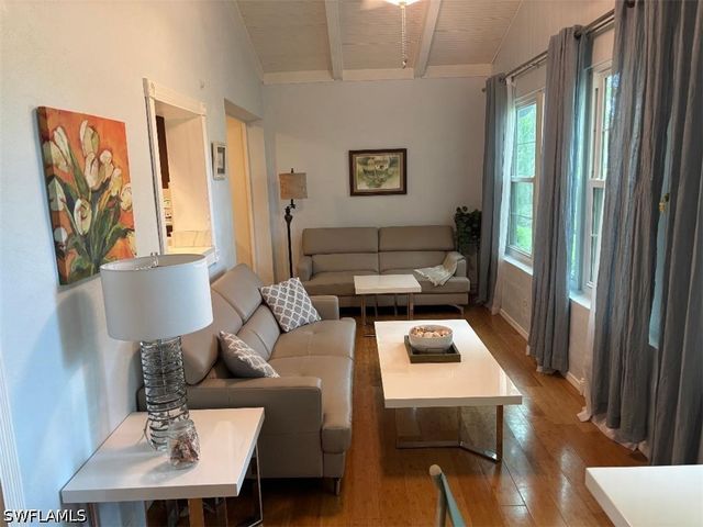 1051 Forest Lakes DR 21B, Naples, FL 34105