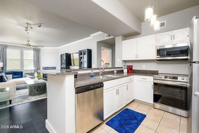 19777 N 76th Street Apt 3229, Scottsdale, AZ 85255