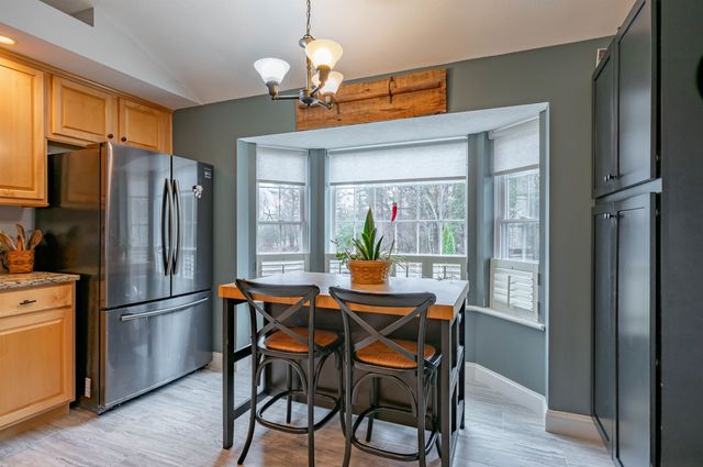 11 Blueberry Lane, East Kingston, NH 03827