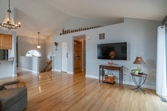 11 Blueberry Lane, East Kingston, NH 03827