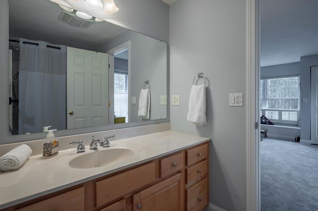 11 Blueberry Lane, East Kingston, NH 03827