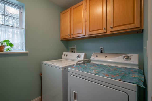 11 Blueberry Lane, East Kingston, NH 03827