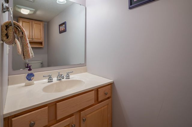 11 Blueberry Lane, East Kingston, NH 03827