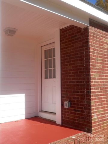 1712 Washington Avenue, Charlotte, NC 28216