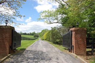 545 Sugar Hill Road, Versailles, KY 40383