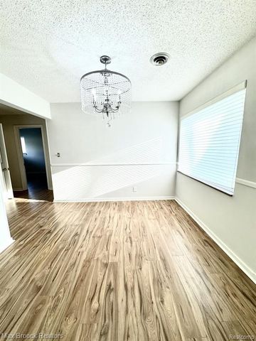 158 Marlborough Drive, Bloomfield Hills, MI 48302