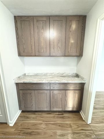 158 Marlborough Drive, Bloomfield Hills, MI 48302