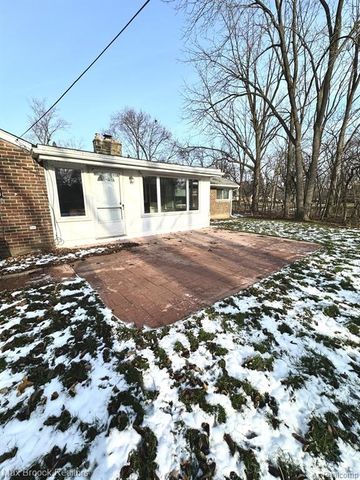 158 Marlborough Drive, Bloomfield Hills, MI 48302