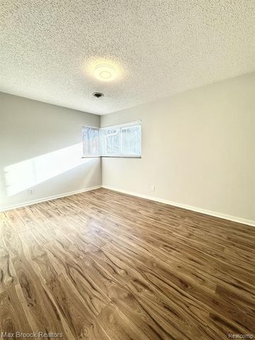 158 Marlborough Drive, Bloomfield Hills, MI 48302