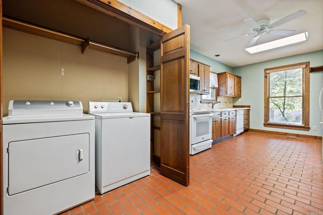 1204 N Point Lane, North Little Rock, AR 72118