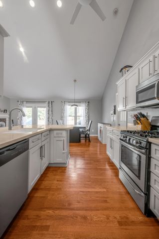 944 Deer Crossing Way, Lexington, KY 40509