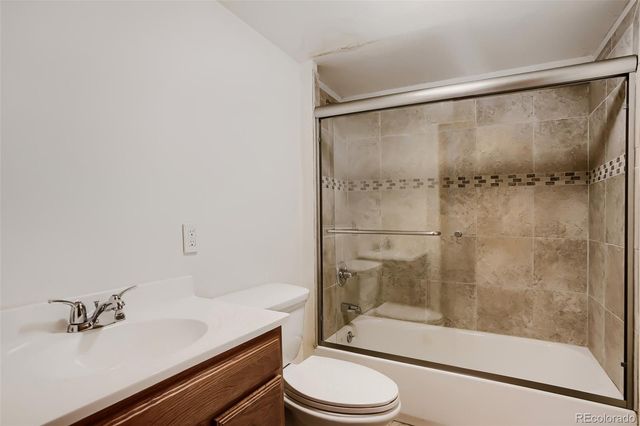 8221 W 70th Avenue, Arvada, CO 80004