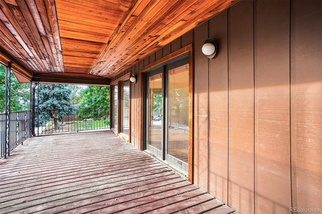 8221 W 70th Avenue, Arvada, CO 80004
