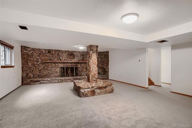 8221 W 70th Avenue, Arvada, CO 80004