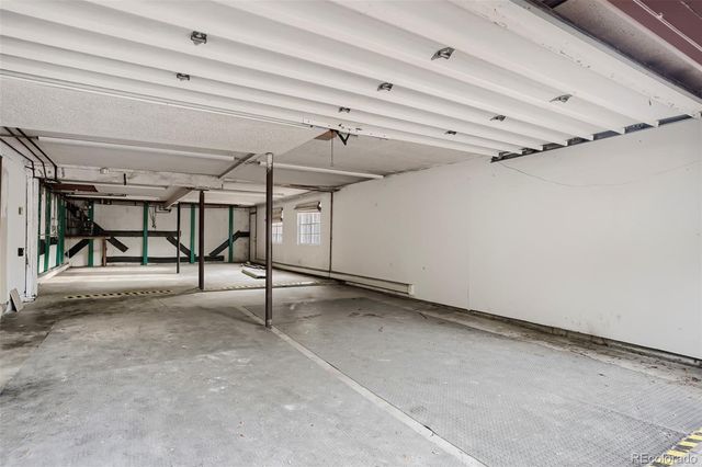 8221 W 70th Avenue, Arvada, CO 80004