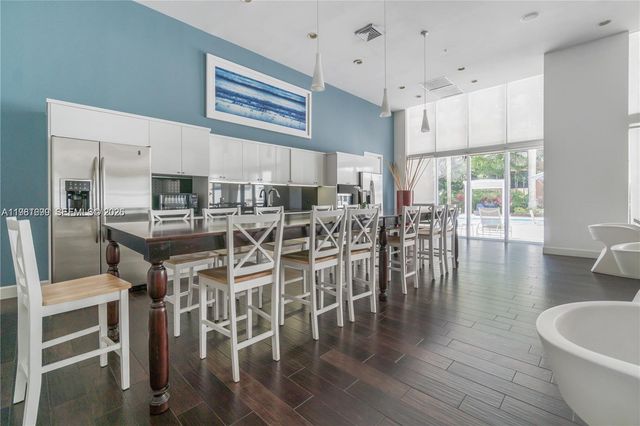 18800 NE 29th Avenue 512, Aventura, FL 33180