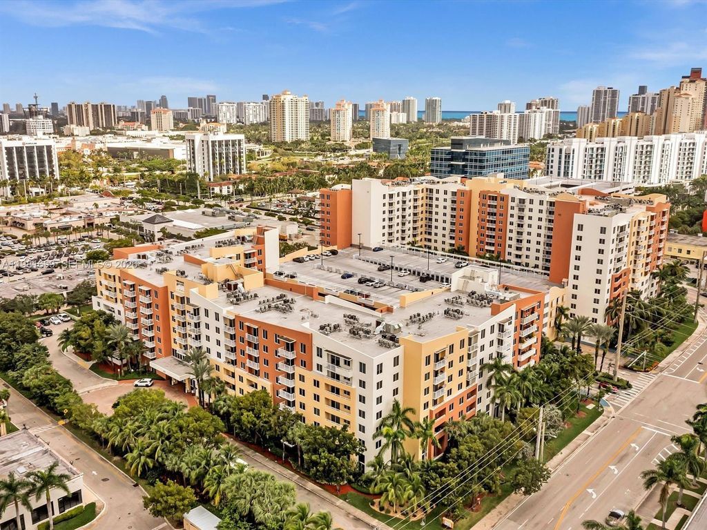 18800 NE 29th Avenue 512, Aventura, FL 33180