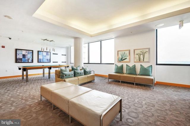 1504 N SCOTT ST #TH-2, Arlington, VA 22209