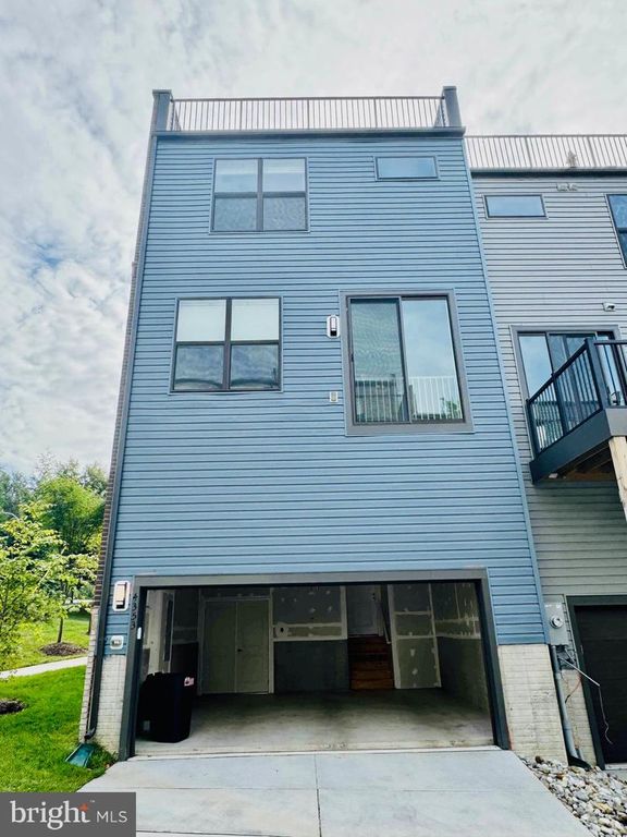 4353 LAPLATA AVE, Baltimore, MD 21211