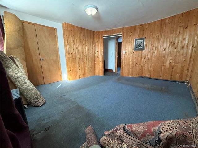 5 Bayview Avenue, Howard Beach, NY 11414