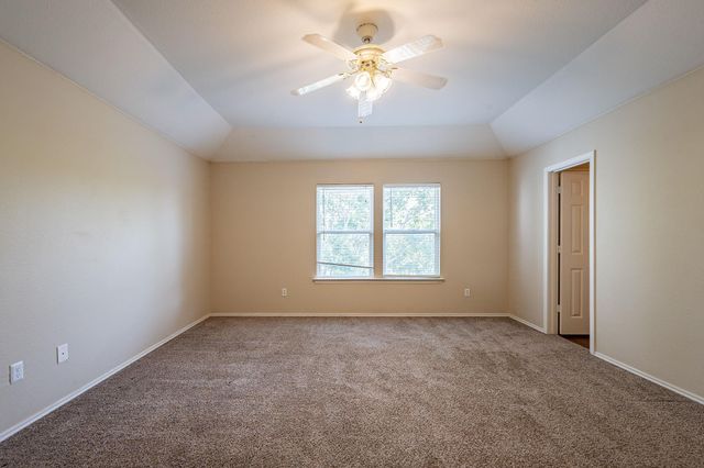 108 Briarwood CT, Kyle, TX 78640