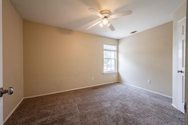 108 Briarwood CT, Kyle, TX 78640