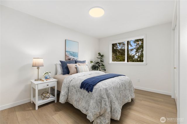 13820 60th Avenue W, Edmonds, WA 98026