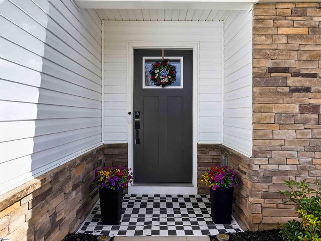 938 Rev Robert Reid Street, Reidville, SC 29375