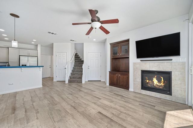 611 Equinox Loop, Lincoln, CA 95648