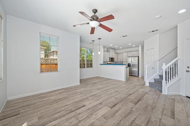 611 Equinox Loop, Lincoln, CA 95648
